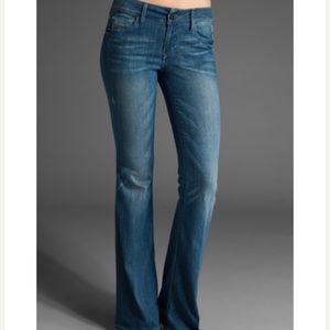 Black Orchid High Rise Flare Jeans✨👖✨